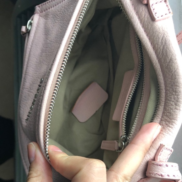 SOLDDDDD. Authentic Givenchy Pandora mini - Picture 5 of 8